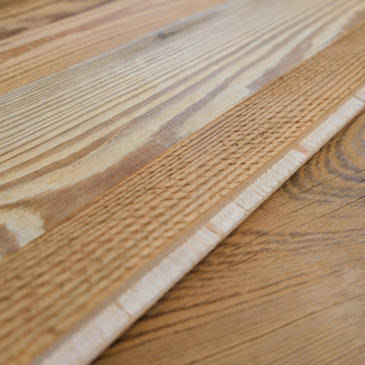 Wand- & Deckenverkleidung Altholz Fixformat mit Nut & Feder - karamell - Image 3