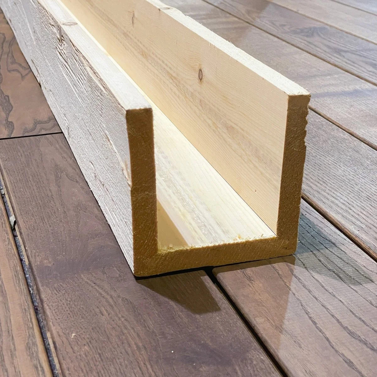 Schalenbalken Zirbe gehackt - Image 3